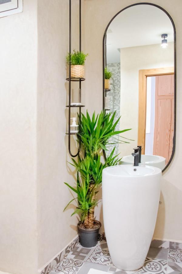 Luxury Apartment 3 Bedroom In The Heart Of Agdal Near Arribat Center Rabat Exterior foto